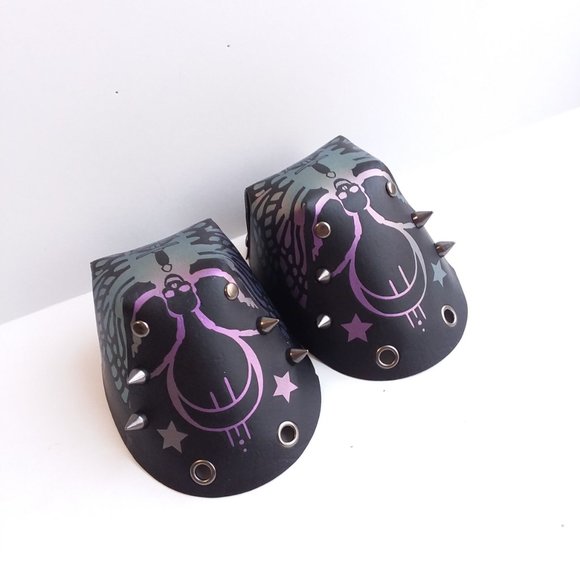 SOLD! Custom Roller Skate Toe Guards Skull Skulls Moon Beetle Gothic - Picture 5 of 13